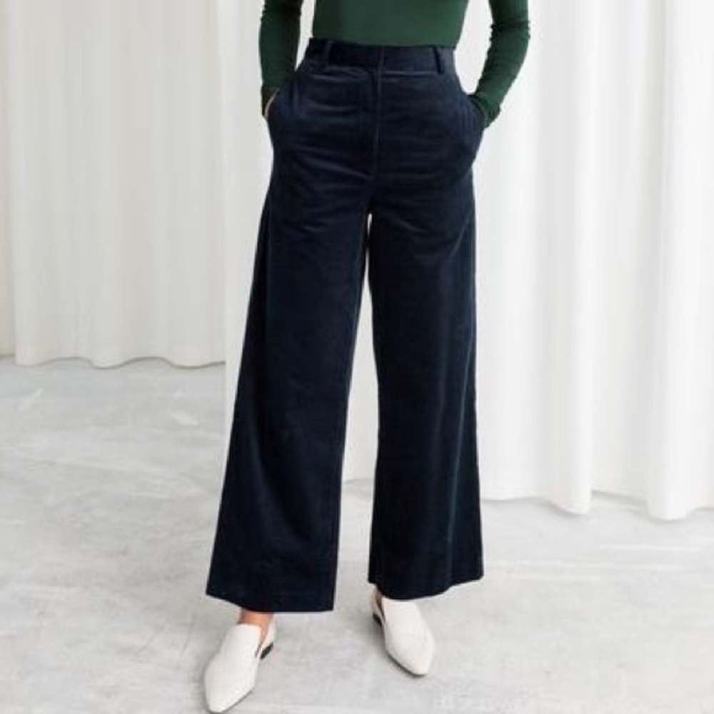 & OTHER STORIES • High Rise Wide Leg Corduroy Trousers • Black, Size 2